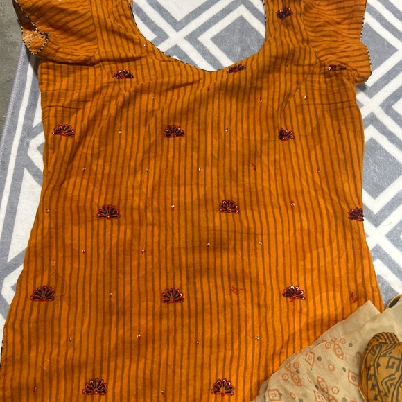 Beautiful Indian Pakistani shalwar kameez dupatta - Picture 4 of 4